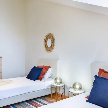 Διαμέρισμα Stylish Indoor Patio, Free Netflix & Private Parking