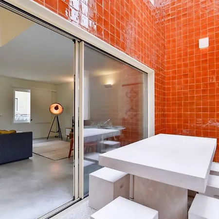 公寓 Stylish Indoor Patio, Free Netflix & Private Parking Lisboa